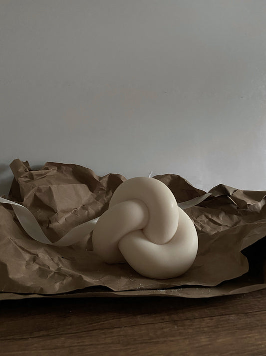 KNOT candle