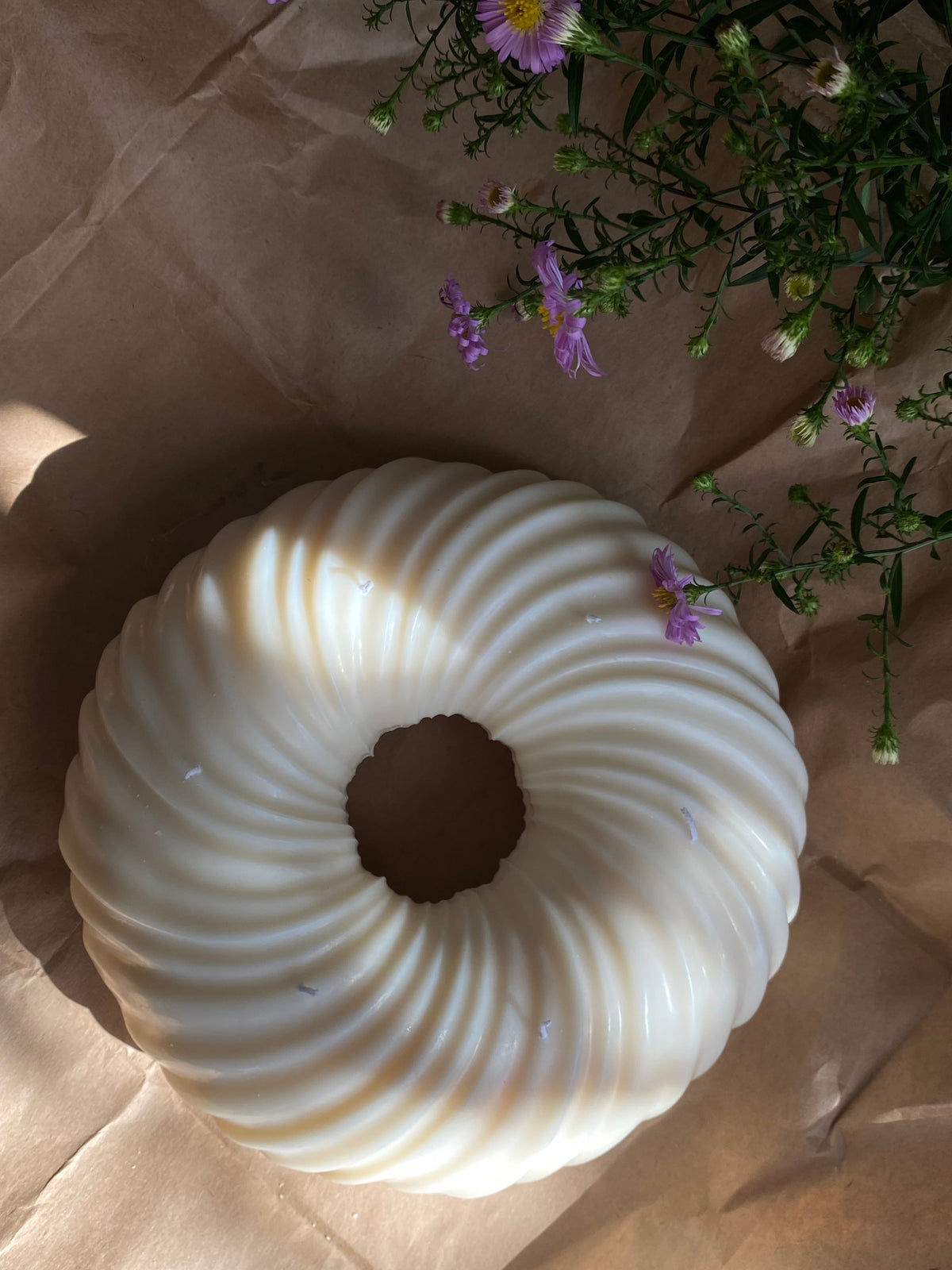 DONUT küünal