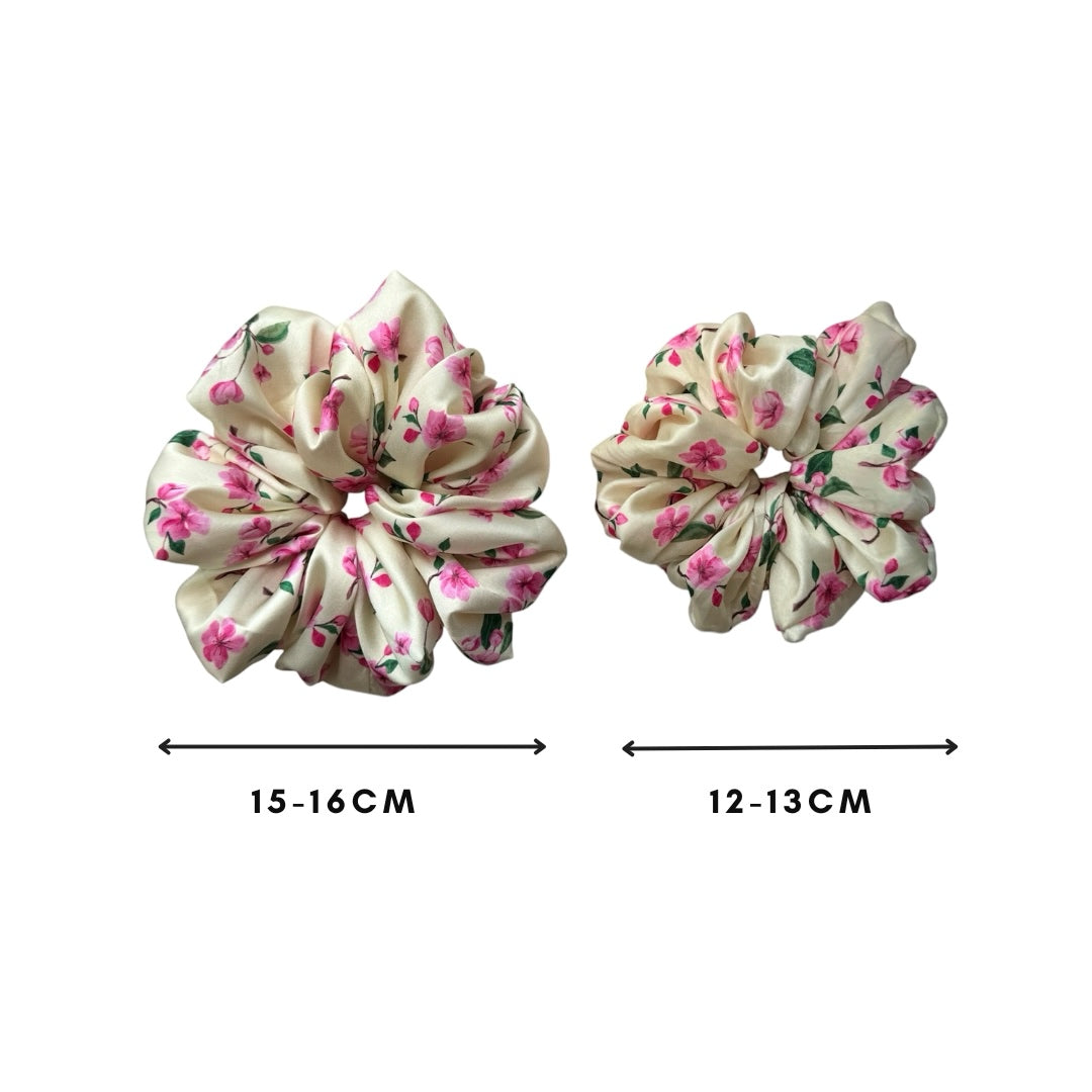 LAVENDER ROSE SCRUNCHIE
